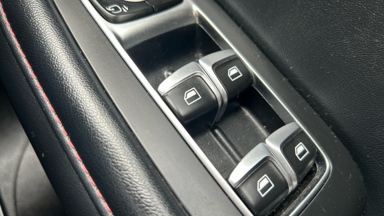 MG Hs 1.5 T-GDI Excite 5dr DCT Petrol Hatchback